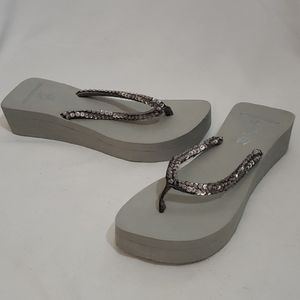 NWOT Rocket Dog Gray Platform Sequin Flip Flops 9